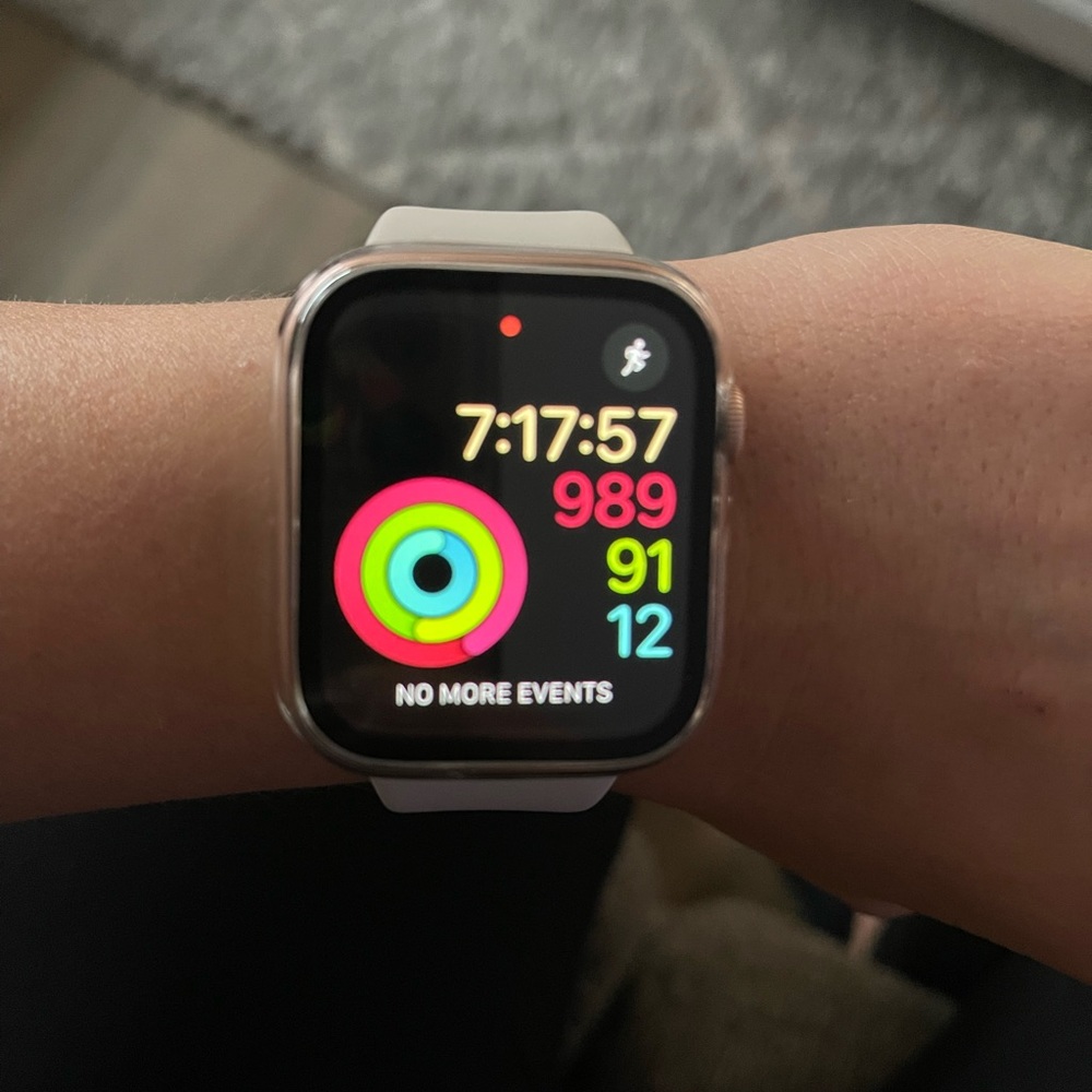 Rose Gold Apple Watch Series 6 GPS